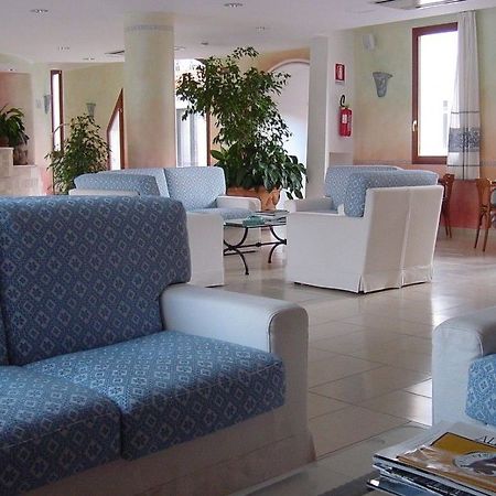 קניגיונה Hotel Del Porto מראה חיצוני תמונה
