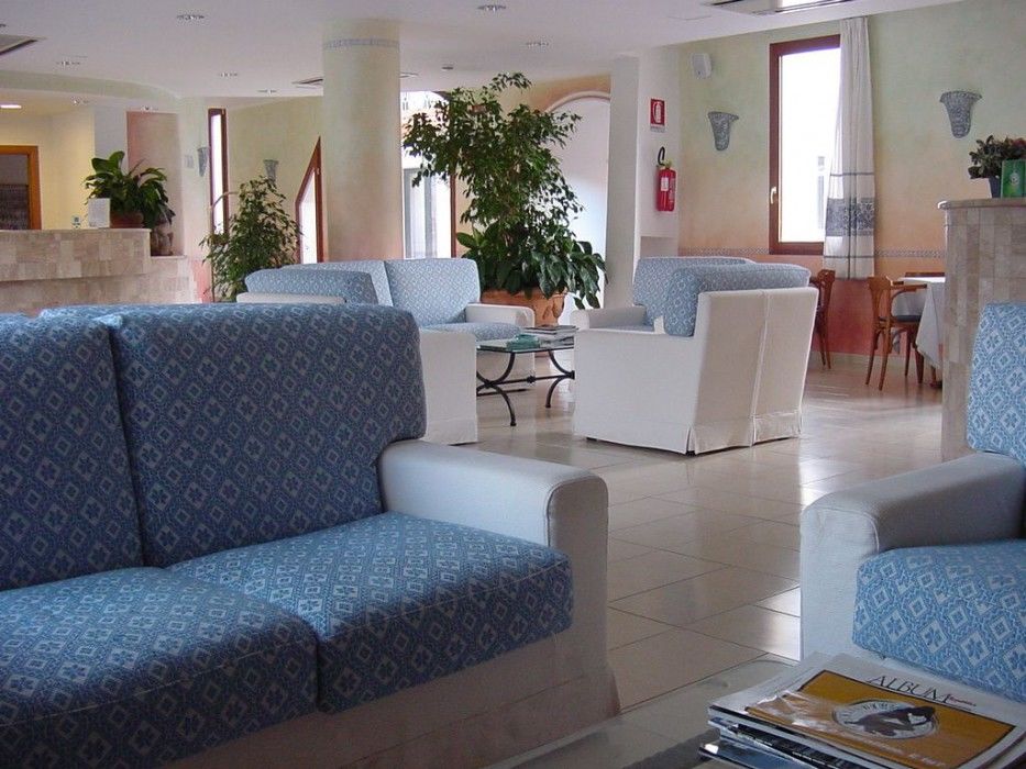 קניגיונה Hotel Del Porto מראה חיצוני תמונה